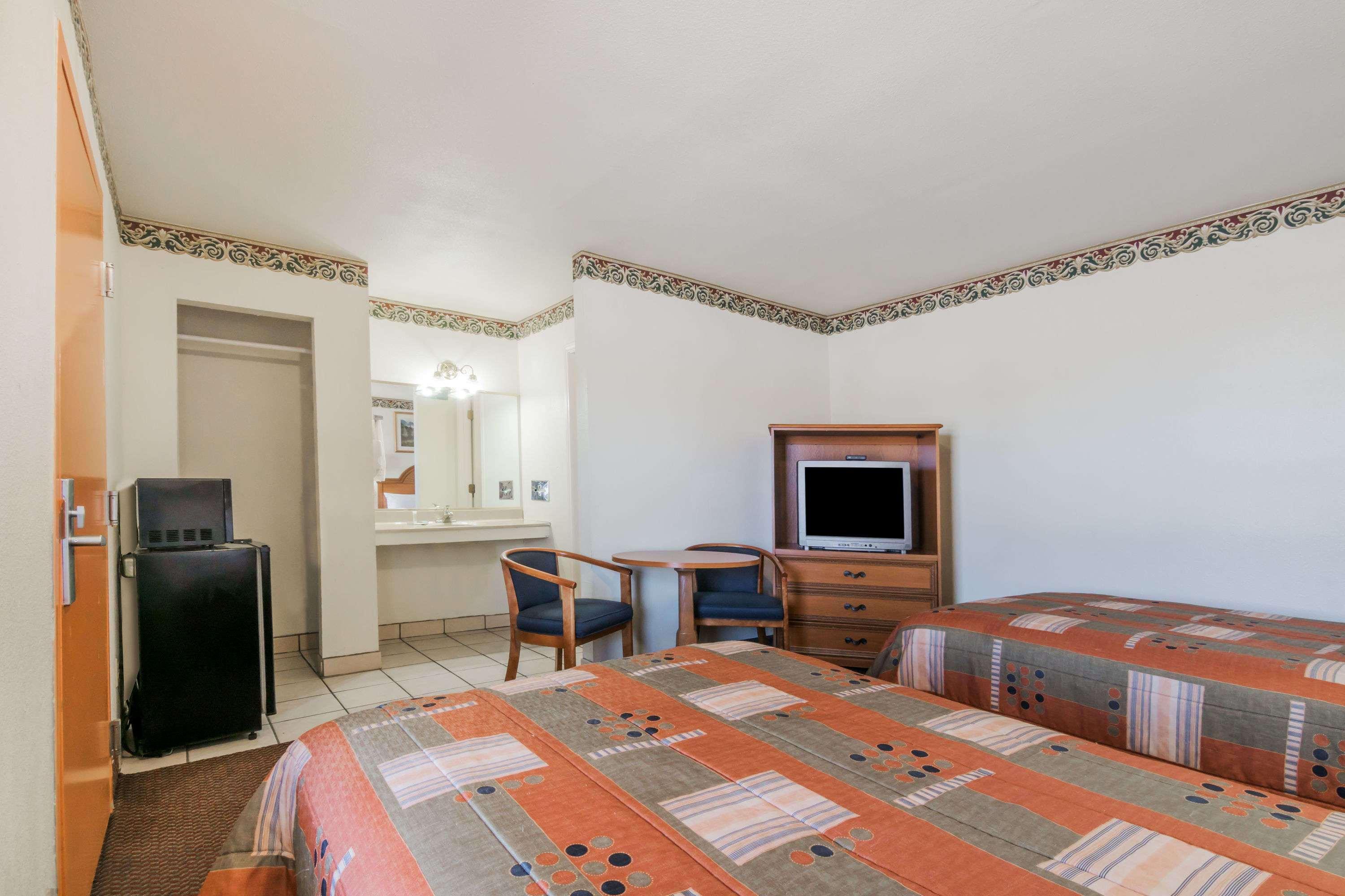 Travelodge By Wyndham Temple